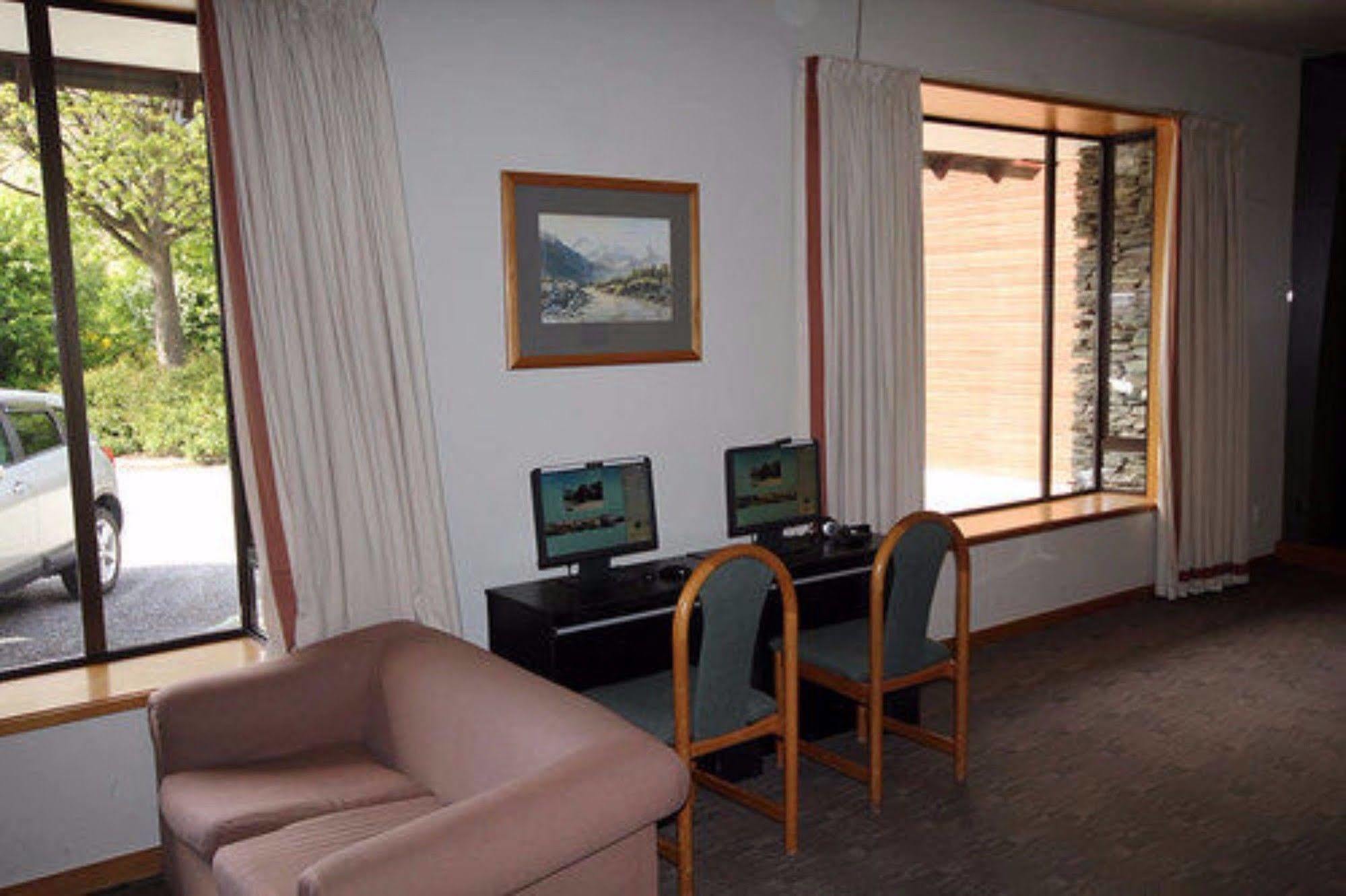 Swiss-Belresort And Villas Coronet Peak Queenstown Exterior photo